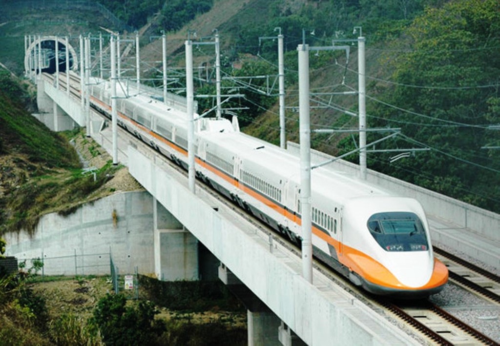 Lập Báo cáo nghiên cứu tiền khả thi đường sắt tốc độ cao Bắc-Nam (ảnh minh họa)