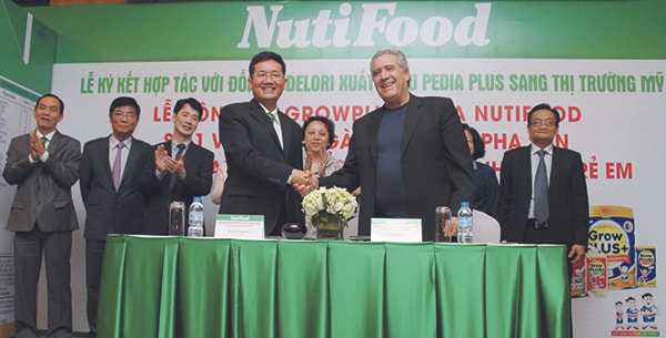 p/Lễ ký kết hợp tác giữa công ty NutiFood và Delori(Mỹ) .