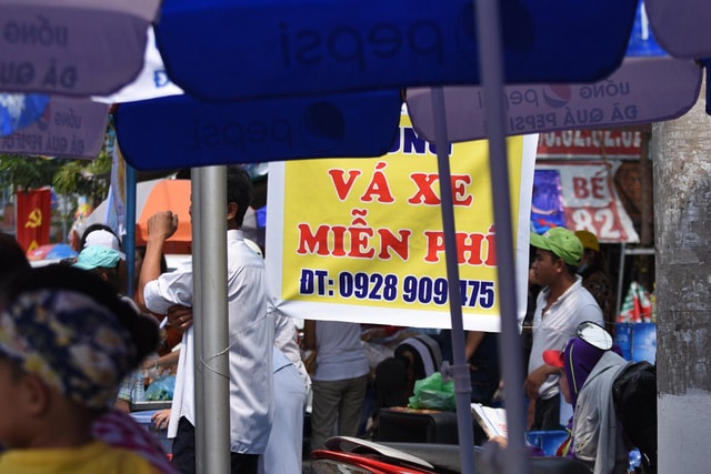 Vá xe miễn phí