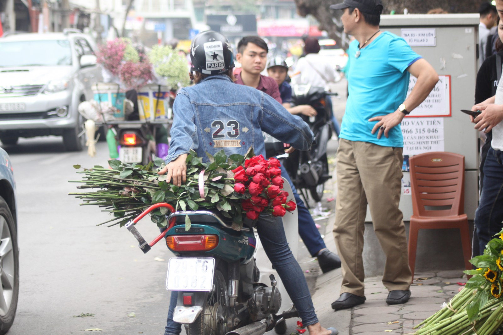 Hoa hồng luôn cháy hàng trong dịp này