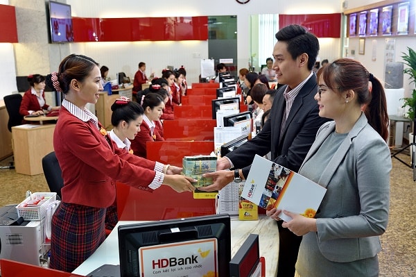 Sản phẩm Tiết kiệm gửi góp linh hoạt của HDBank được triển khai trên đa dạng kênh gửi tiền