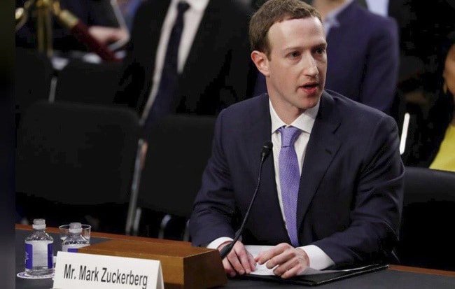 CEO Facebook điều trần trước Quốc hộ Mỹ. Ảnh: Getty Imagine