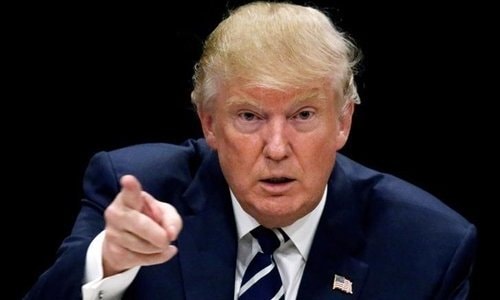 Trump bất ngờ ra lệnh tấn công Syria