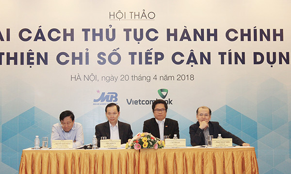 p/Ngành ngân hàng đã đóng góp tích cực vào việc thúc đẩy tăng trưởng tín dụng để hỗ trợ phát triển sản xuất, kinh doanh của doanh nghiệp.