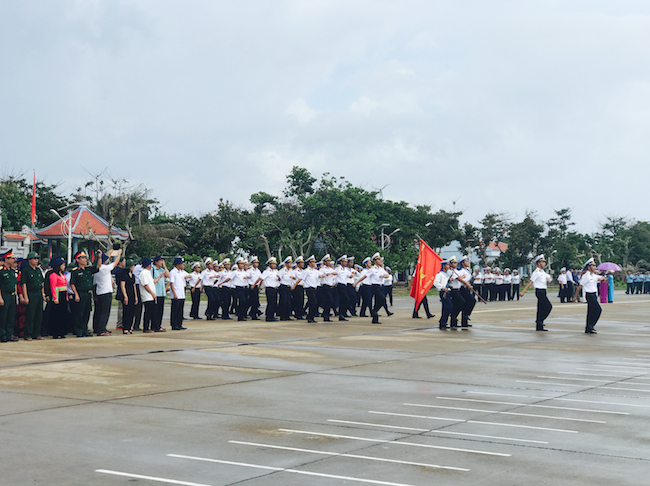 Nghi lễ chào cờ tại Trường Sa