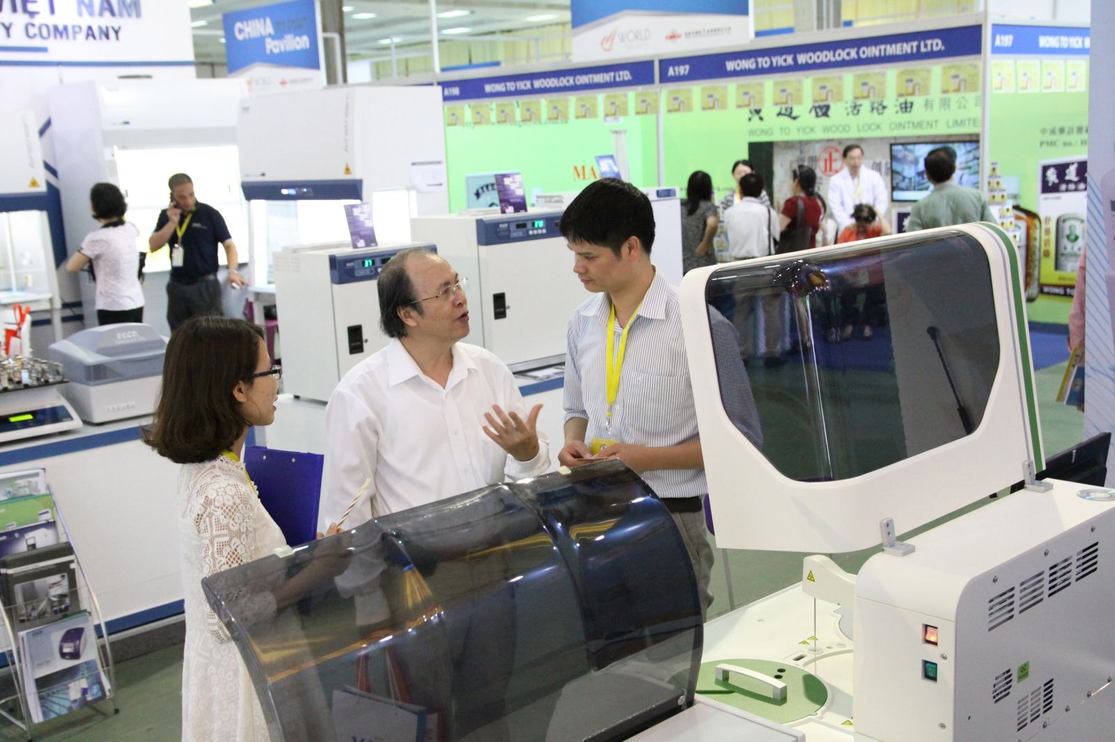 Triển lãm MEDI-PHARM DANANG quy tụ hơn 250 gian hàng trưng bày, giới thiệu các sản phẩm dịch vụ của ngành y tế