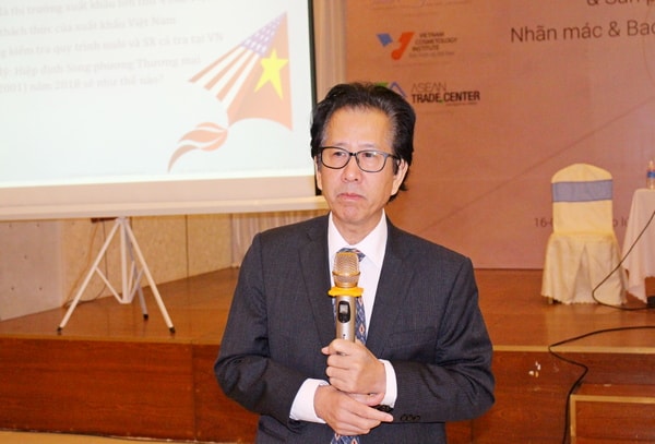 ông Calvin P. Tran, Chủ tịch Phòng Thương mại Người Việt Nam tại Hoa Kỳ .