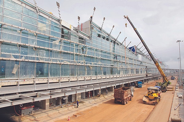 p/Thi công Nhà ga sân bay Vân Đồn, Quảng Ninh.p/Ảnh: S.T