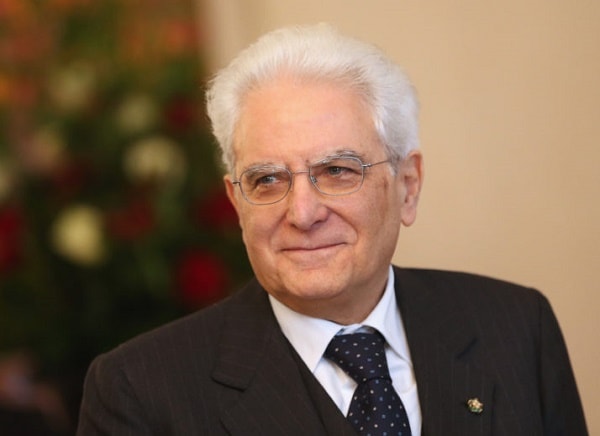 Tổng thống Sergio Mattarella đối mặt với cáo buộc luận tội.