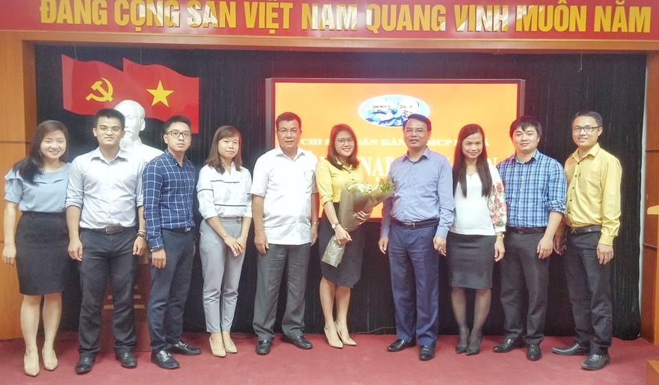 Lễ kết nạp Đảng viên mới tại chi Bộ Ngân hàng TMCP Bắc Á