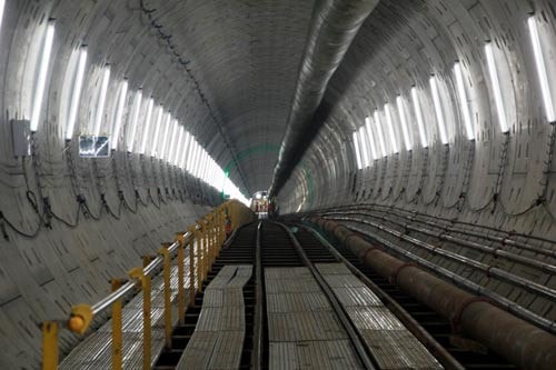 Sau nhiều lần điều chỉnh, tuyến metro số 1 đã tăng tổng vốn từ 17.388 tỉ đồng lên 47.325 tỉ đồng Ảnh: GIA MINH