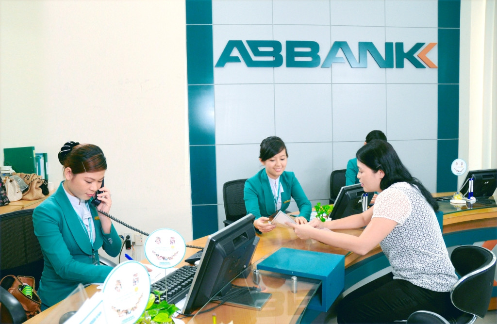 ABBANK tiếp tục nằm trong top 4 ngân hàng thương mại cổ phần tư doanh được xếp hạng tín nhiệm cao nhất tại Việt Nam. 