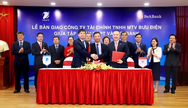 Lễ bàn giao công ty Tài chính TNHH MTV Bưu điện giữa tập đoàn VNPT và SeA Bank