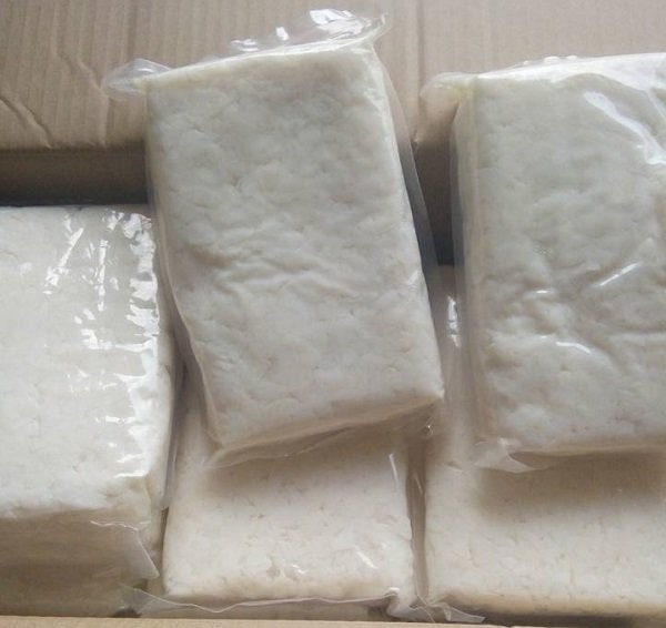 1kg thạch thô có thể nấu ra 12-14kg thạch thành phẩm