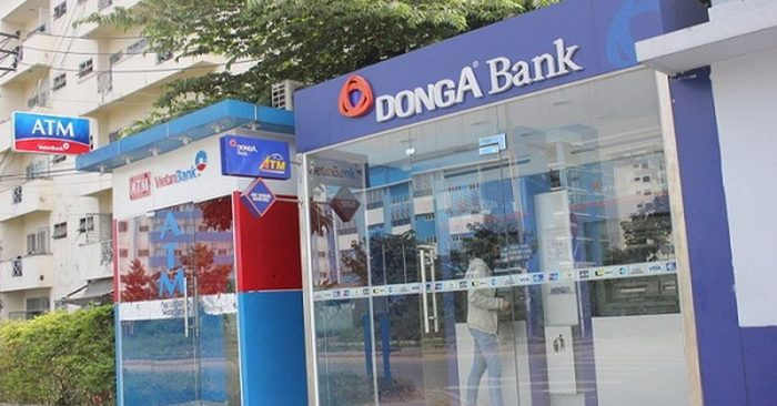 Cột ATM của DongA Bank