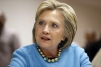 Bầu cử tổng thống Mỹ: Bà Hillary Clinton sẽ bại vì FBI?