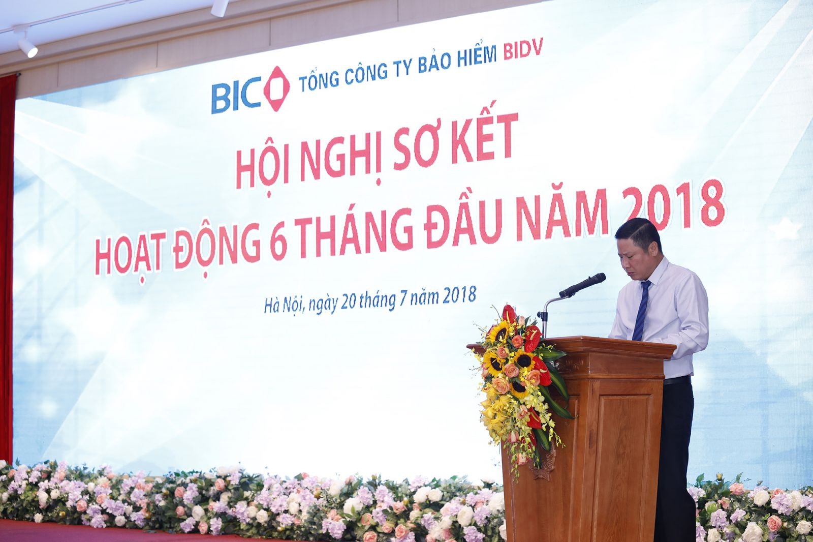 Tổng Giám đốc BIC Trần Hoài An báo cáo Hội nghị về kết quả kinh doanh 6 tháng đầu năm 2018