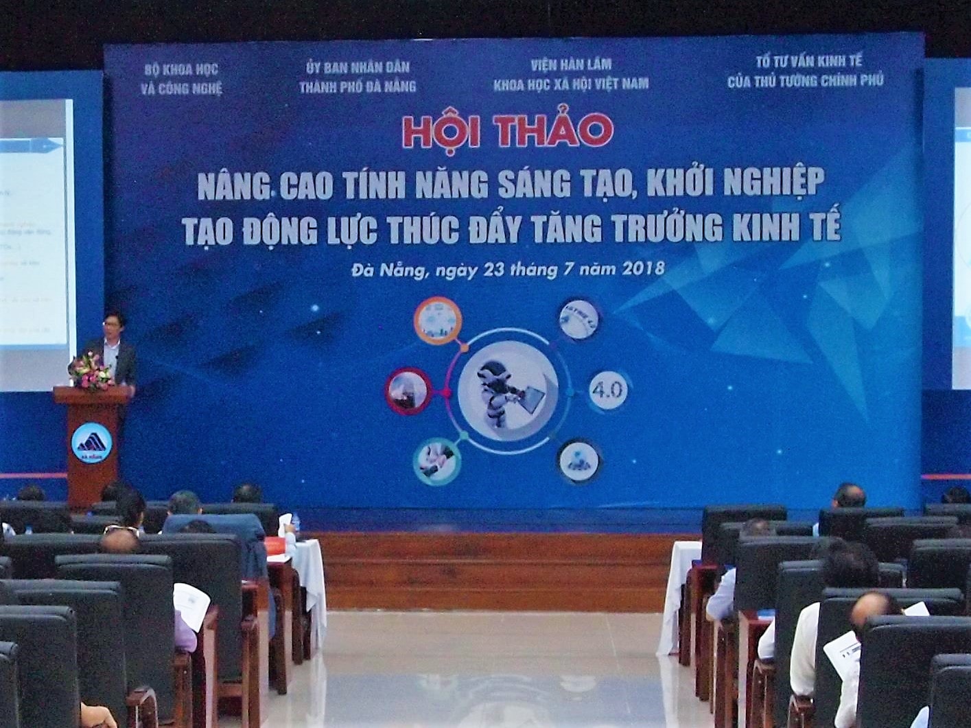 Sau Hội thảo, xây dựng phương án nâng cao tính năng sáng tạo, khởi nghiệp thực hiện thí điểm tại Khu CNC Đà Nẵng