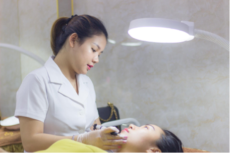 Đến sự tận tâm phục vụ khách hàng