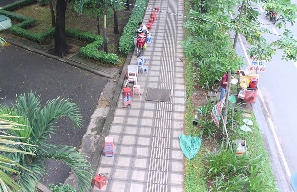 Đề xuất dành 1,5m vỉa hè cho người đi bộ của Sở GTVT TP. HCM có tính khả thi chưa cao