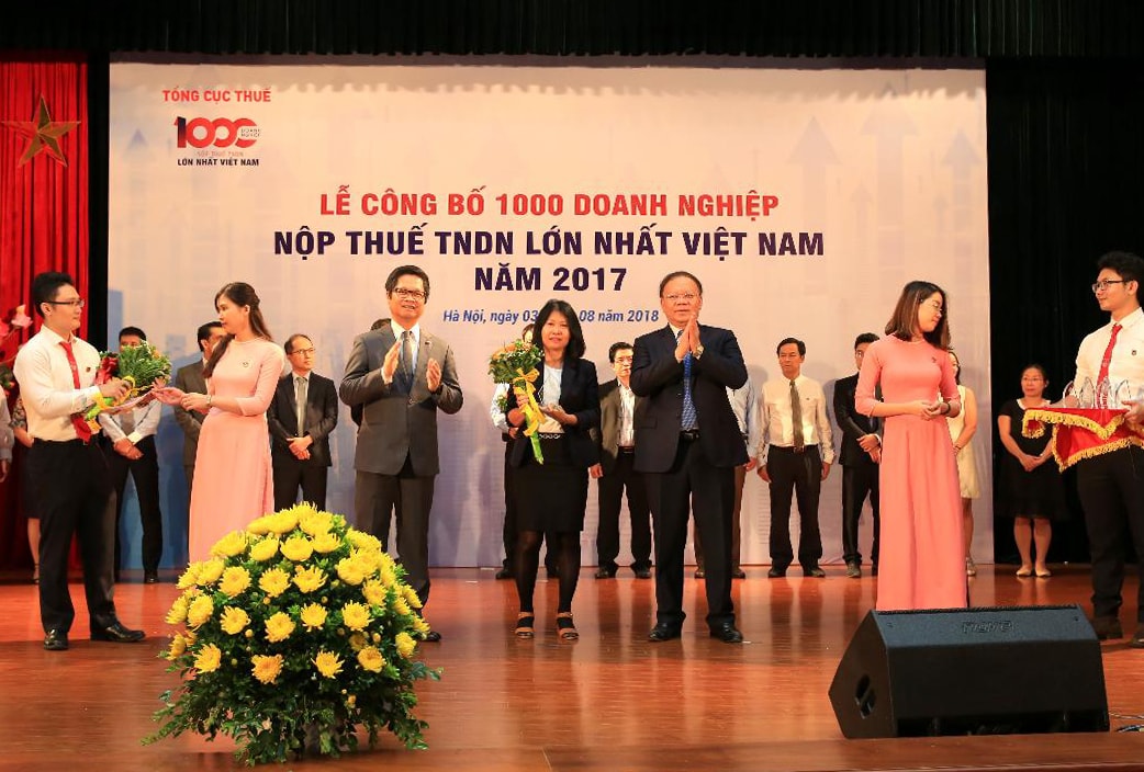 Tổng cục Thuế trao chứng nhận nộp thuế TNDN lớn nhất 2017 cho đại diện Công ty BSR