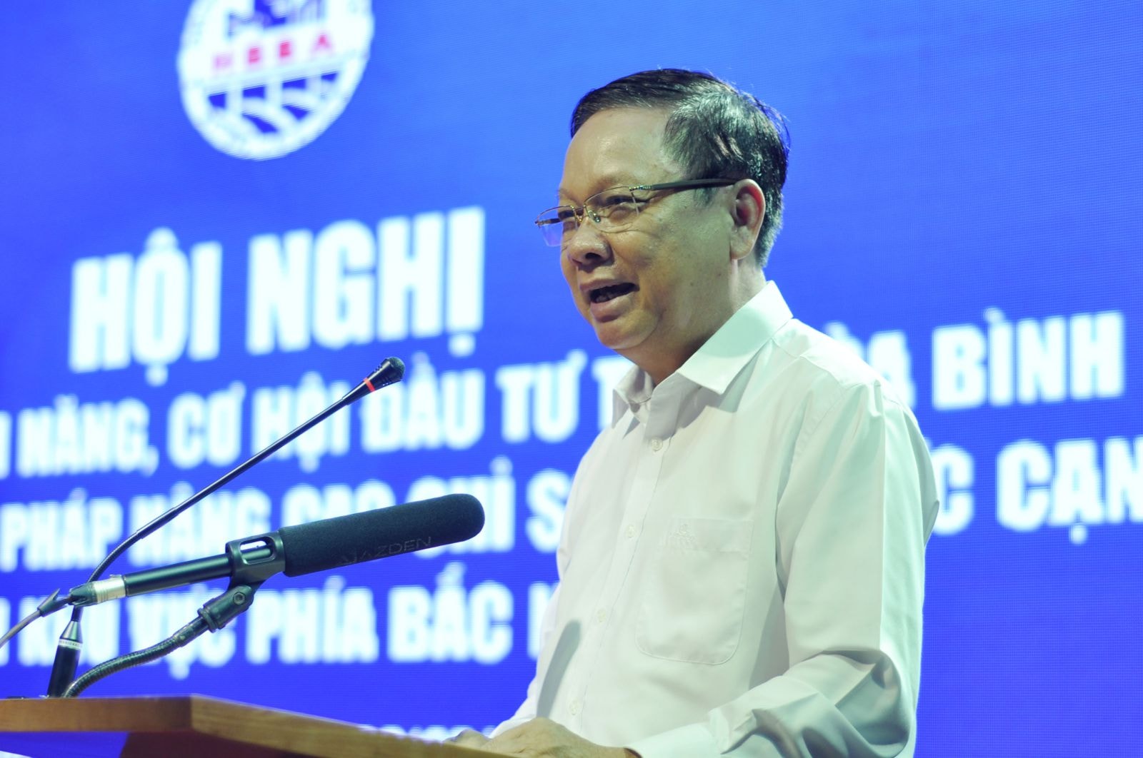 Bí thư Tỉnh ủy Hòa Bình Bùi Văn Tỉnh phát biểu tại Hội nghị