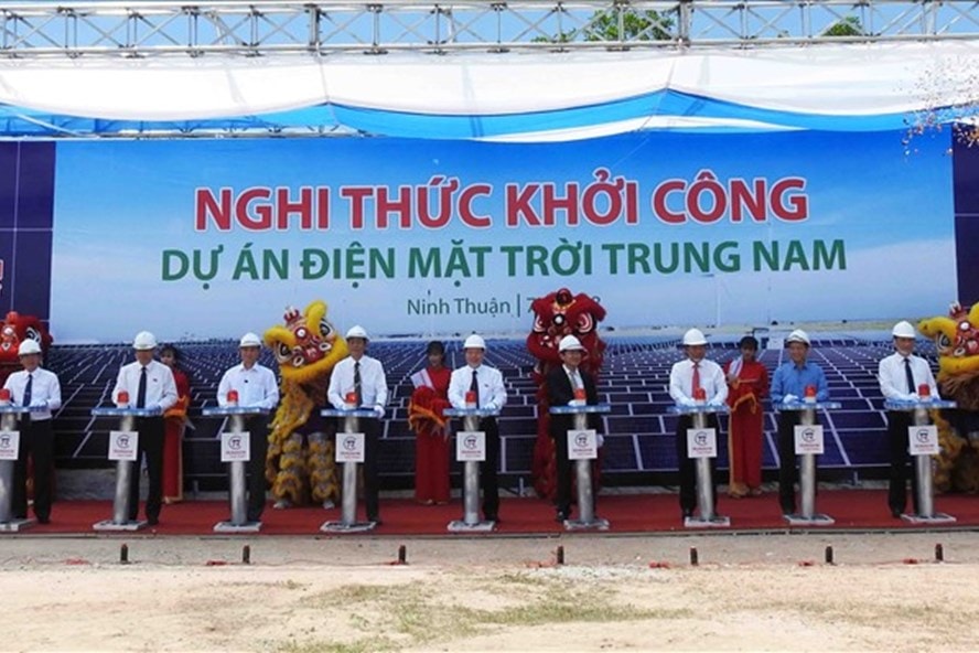 Công ty Cổ phần Đầu tư Xây dựng Trung Nam (thành viên Trungnam Group) đã tổ chức lễ khởi công Dự án nhà máy điện mặt trời Trung Nam có tổng công suất 204MW, với tổng mức đầu tư gần 5 nghìn tỉ đồng