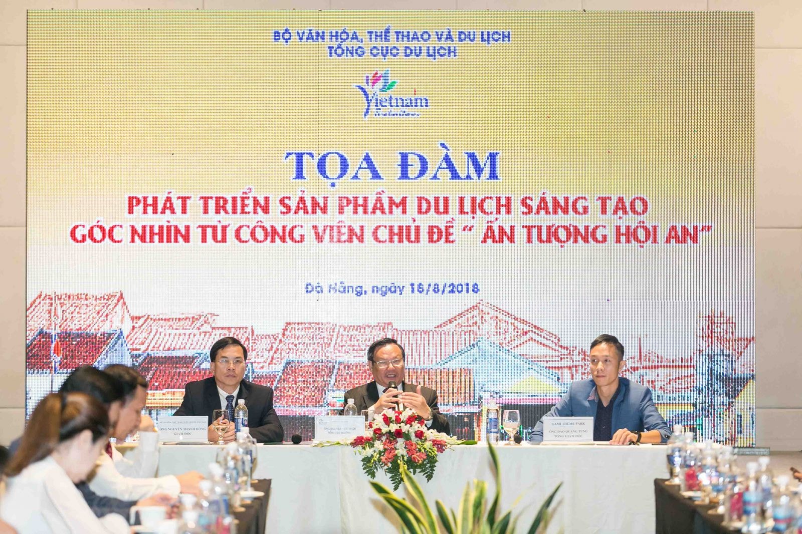 Tọa đàm “Phát triển sản phẩm du lịch sáng tạo – Góc nhìn từ Công viên Ấn Tượng Hội An” do Tổng cục Du lịch tổ chức.