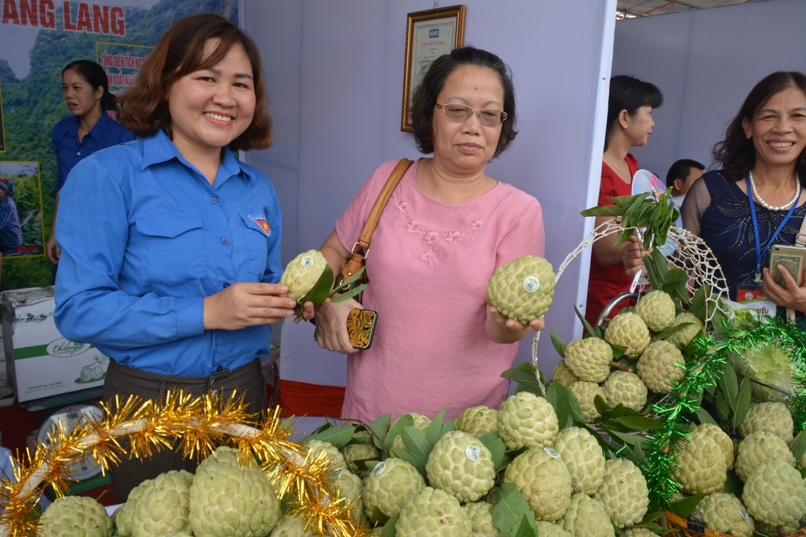 Nụ cười ngày Hội Na Chi Lăng