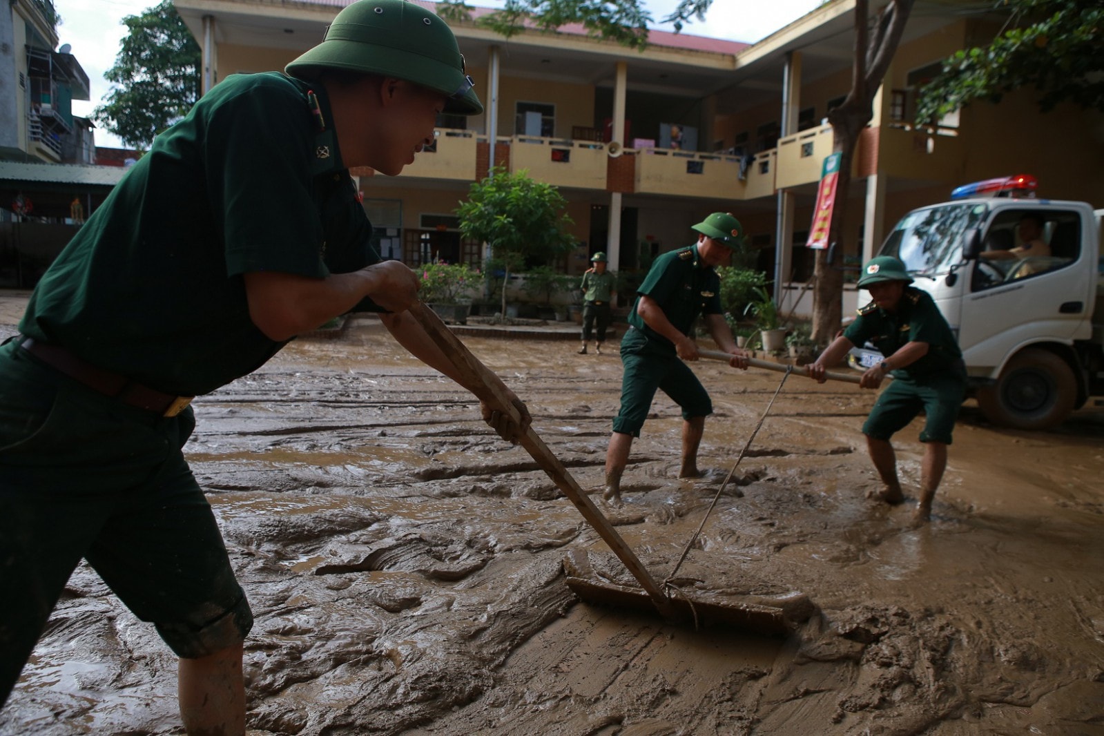 Hậu quả sau lũ khiến cuộc sống sinh hoạt trên địa bàn các huyện miền núi phía Tây tỉnh Nghệ An đến nay vẫn chưa thể ổn định được