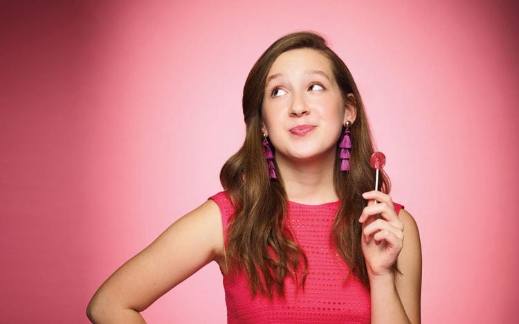 Alina - cô chủ nhỏ 13 tuổi của Zollipops. Ảnh: Entrepreneur