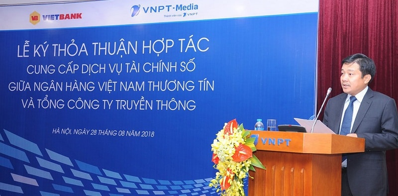 Ông Huỳnh Quang Liêm - PTGĐ Tập đoàn Bưu chính Viễn thông Việt Nam (VNPT) kiêm Chủ tịch VNPT Media phát biểu tại buổi lễ