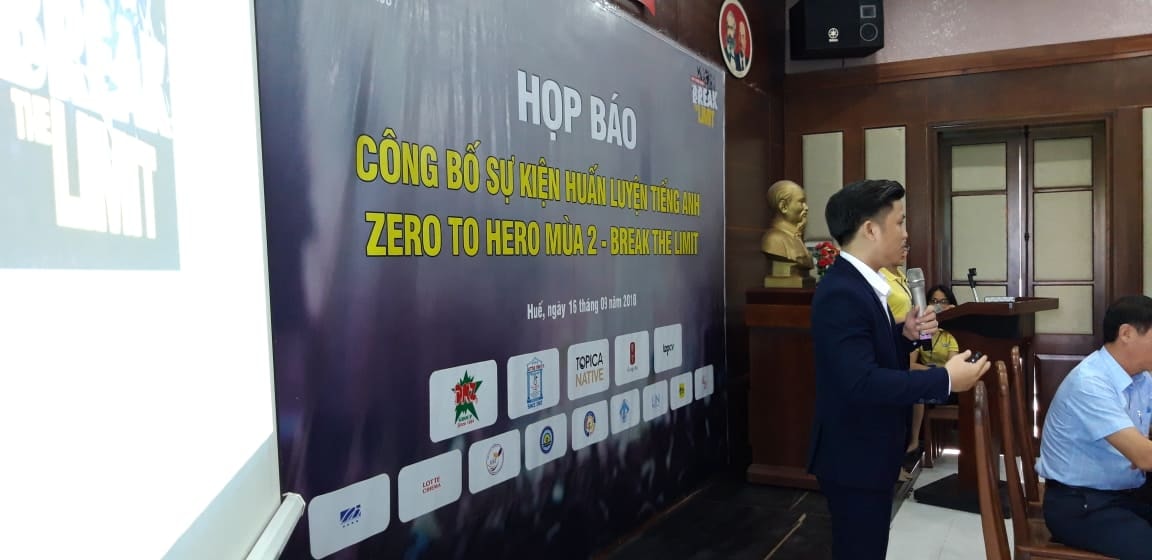 CEO trẻ Trần Bá Thông đang chia sẻ về quá trinh khởi nghiệp 
