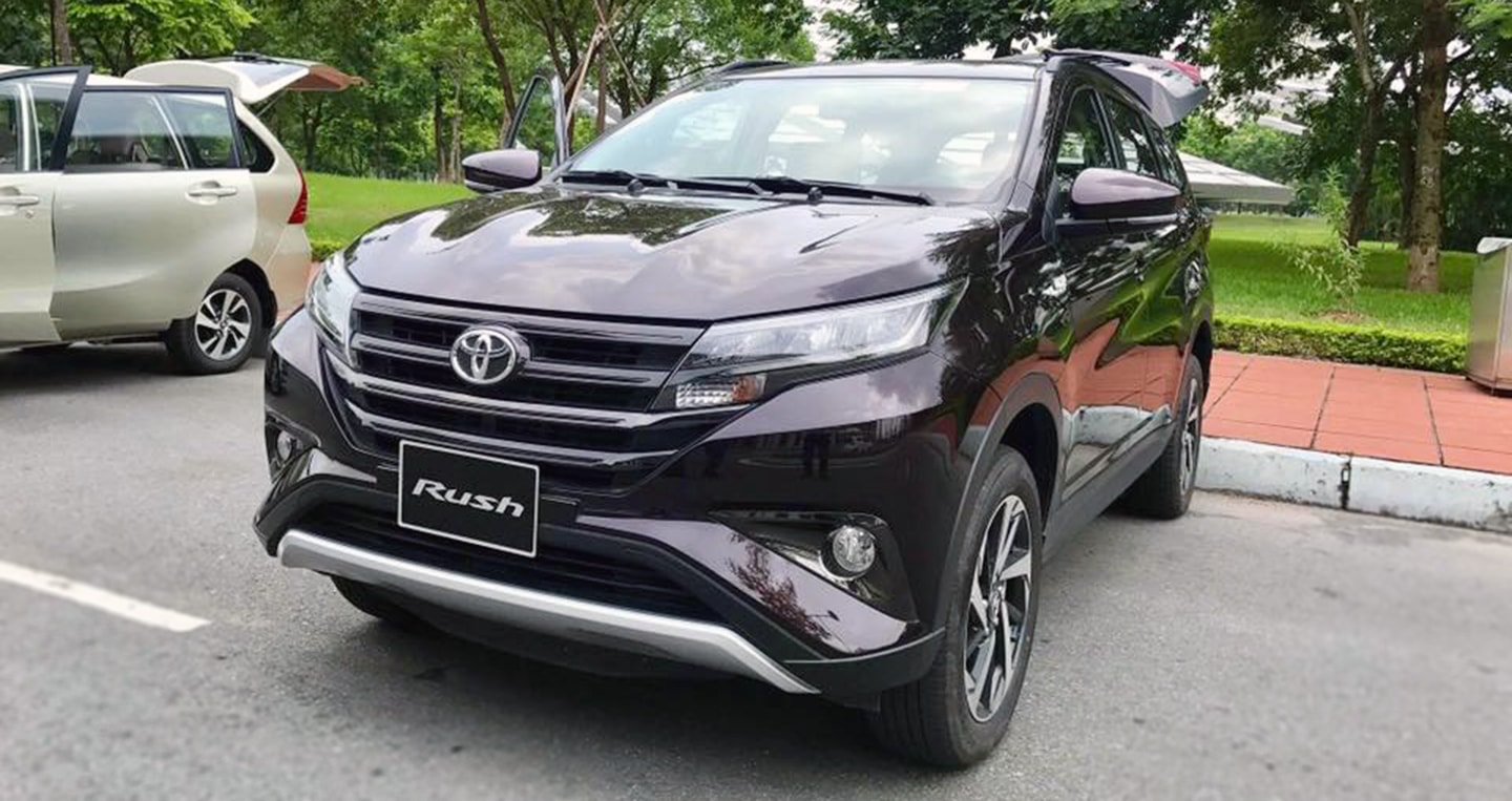  Rush, mẫu xe được đánh giá là đối thủ xứng tầm của Mitsubishi Xpander đang làm mưa làm gió thời gian gần đây.