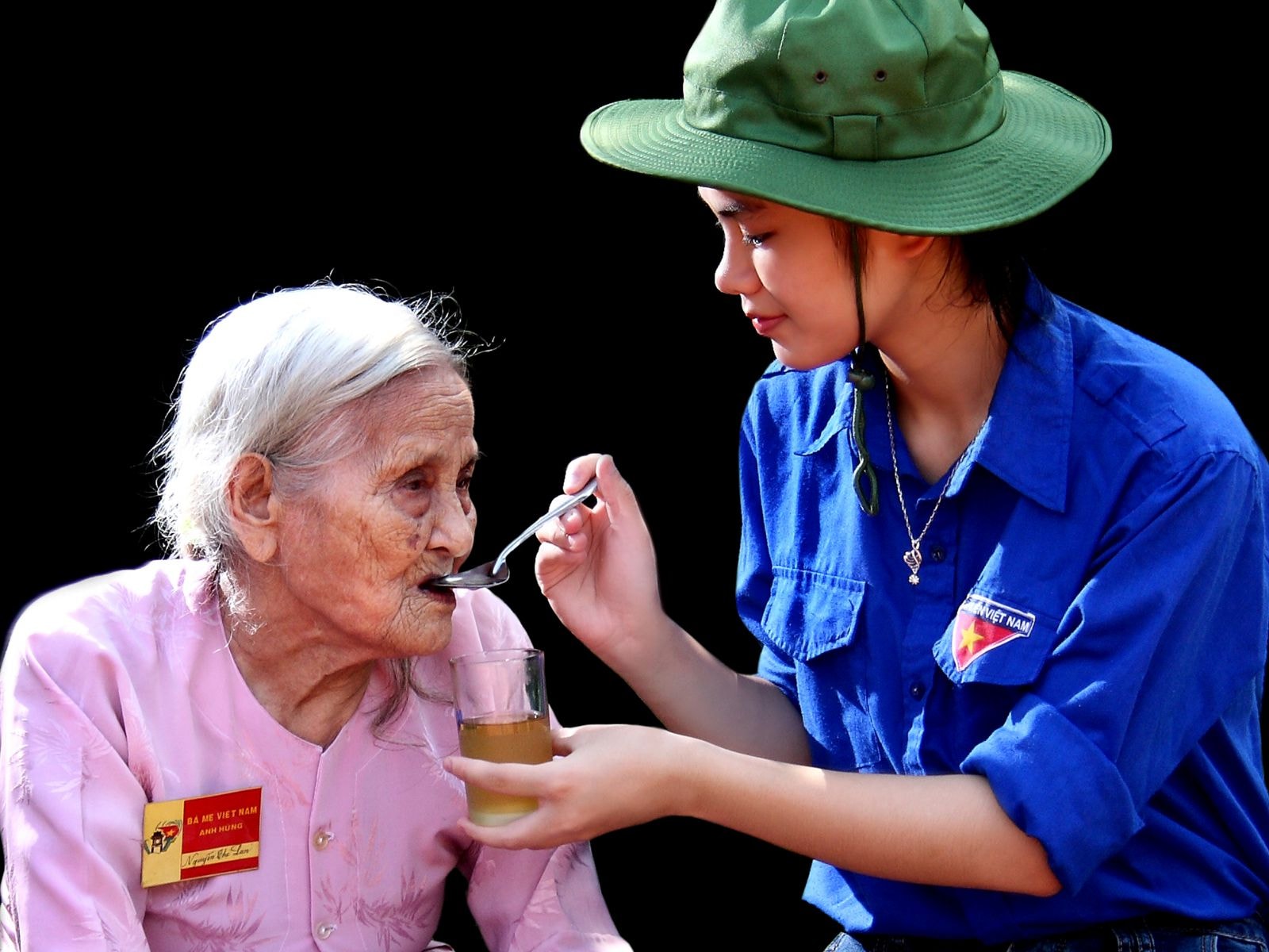 Giải Nhì (1 tác phẩm) được trao cho tác phẩm “Đền ơn” – tác giả Nguyễn Hồng Được