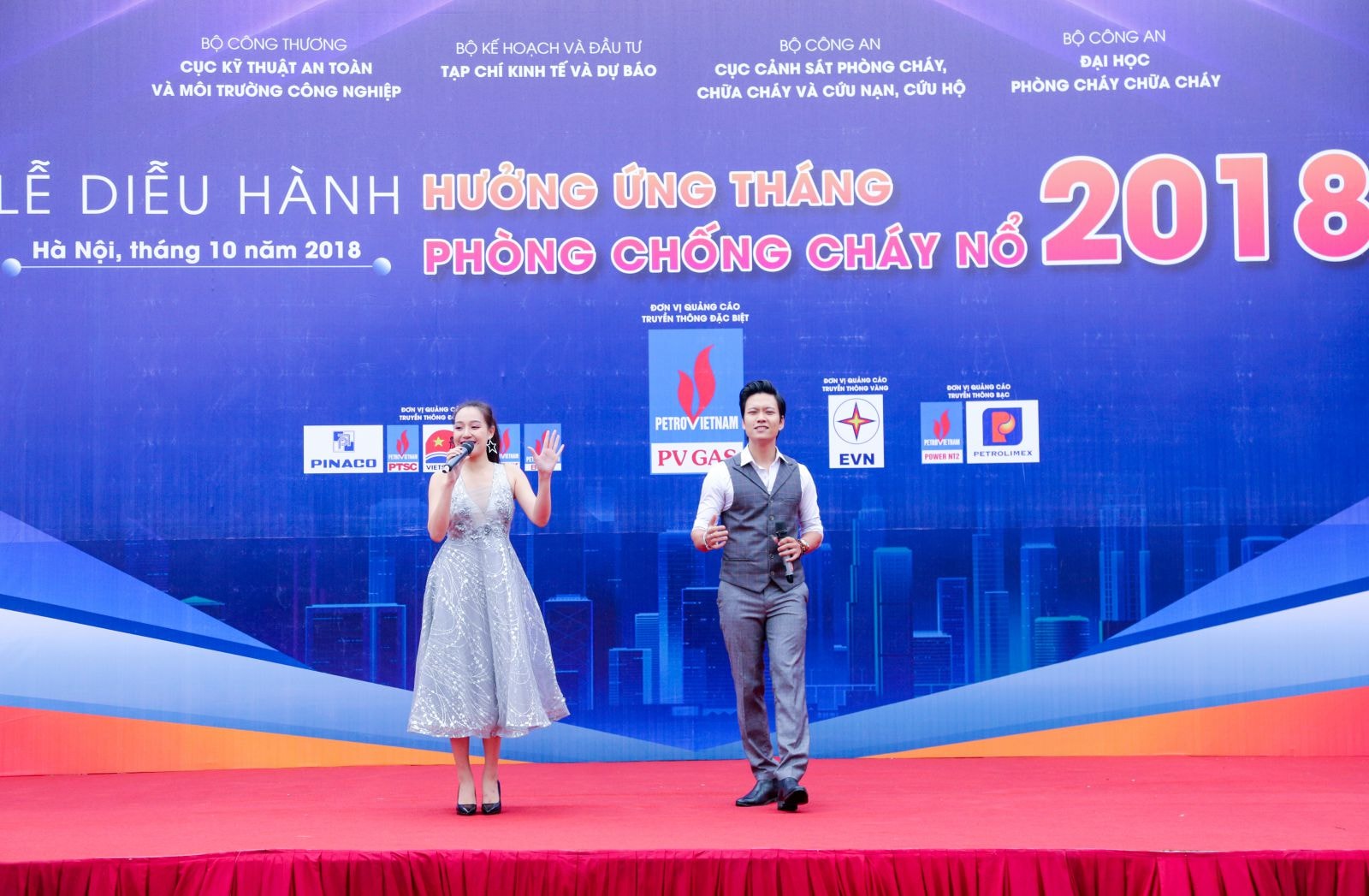Các ca sĩ tham gia tại sự kiện