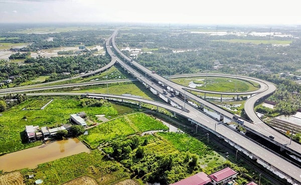 Hạ tầng Long An ngày càng hoàn thiện tạo đà cho bất động sản khu vực phát triển mạnh.