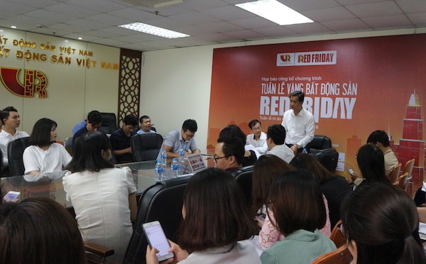 Toàn cảnh họp báo