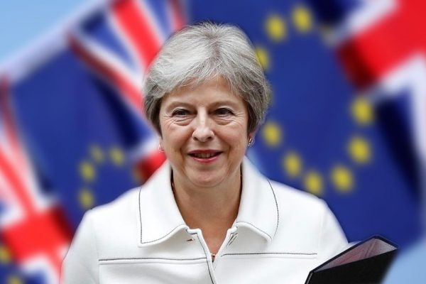 Bà Theresa May đã vạch ra một kế hoạch để Anh và Ireland rời EU