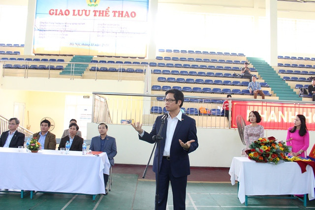 TS. Vũ Tiến Lộc, Bí thư Đảng Đoàn, Chủ tịch Phòng Thương mại và Công nghiệp Việt Nam (VCCI) gửi lời chúc Giải giao lưu thể thao khối thi đua số VII công đoàn viên chức 2018 thành công.