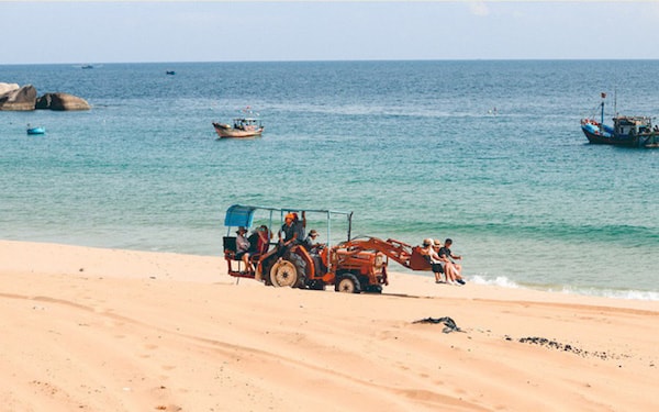 Du lịch được kỳ vọng là ngành sẽ phát triển mạnh mẽ, thu hút lượng lớn đầu tư nước ngoài.