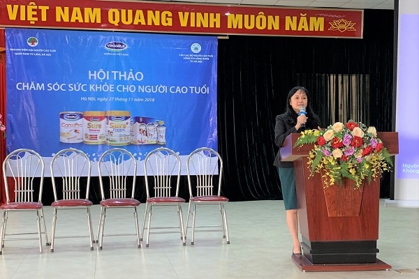 Bà Nguyễn Minh Tâm – Giám đốc Chi nhánh Vinamilk tại Hà Nội phát biểu tại hội thảo.