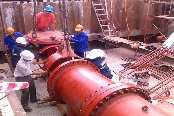 Hiện tại các đường ống dẫn nước đã tới tận nơi người dân đang sinh sống và chỉ chưa lắp đồng hồ nước do quy định của TP