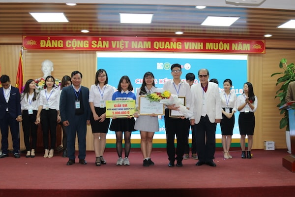 Đại diện 
