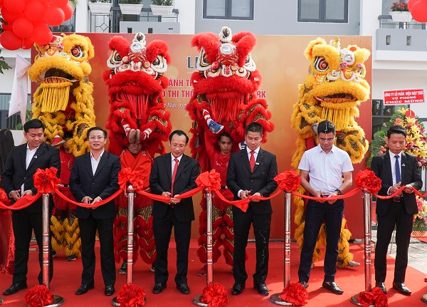 Lễ khánh thành và khai trương nhà mẫu Viva Park.