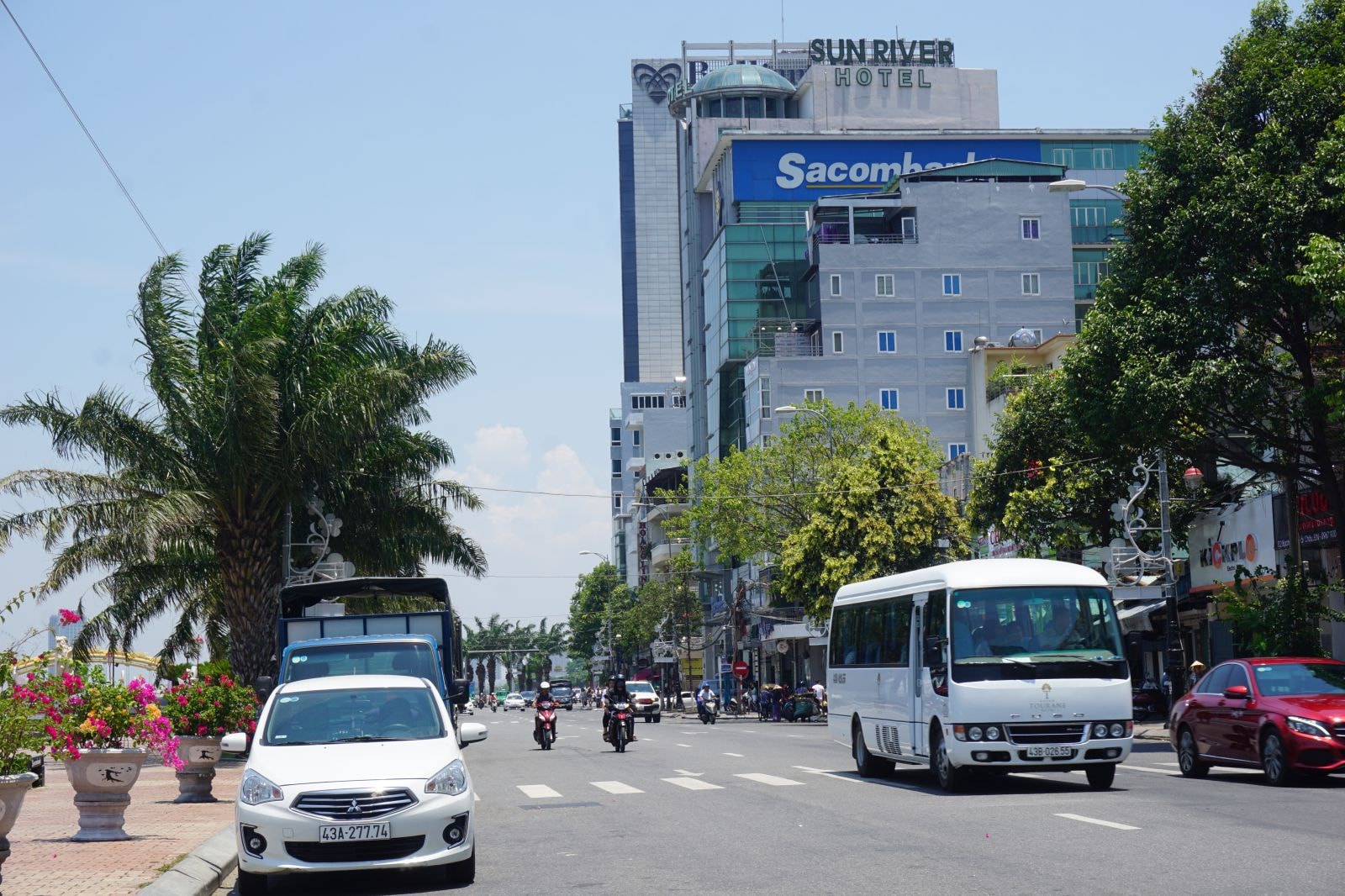 Chính quyền Đà Nẵng nhận thấy Singapore là mẫu hình phù hợp để học tập. Ảnh: Đường Bạch Đằng