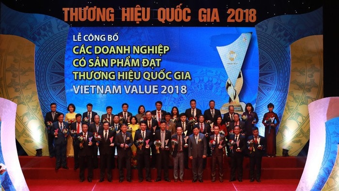 Theo quy định, các sản phẩm đạt Thương hiệu Quốc gia phải đạt các tiêu chí như: được sản xuất và cung ứng bằng công nghệ tiên tiến, thân thiện môi trường; Có khả năng xuất khẩu và thay thế sản phẩm nhập khẩu; Chất lượng sản phẩm được đảm bảo bằng hệ thống quản lý chất lượng tiên tiến.