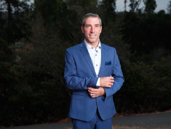 Thomas Carter - Nhà sáng lập kiêm CEO DealBox. Ảnh: DBF