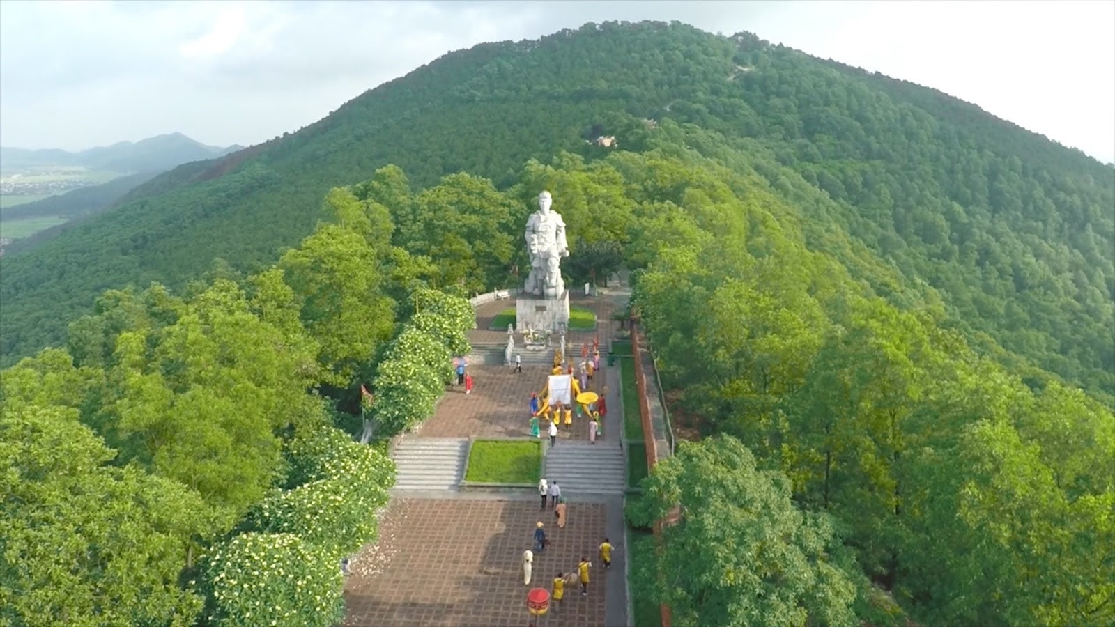 Đền Cao An Phụ - Kinh Môn. Nếu du khách yêu thích du lịch tâm linh tuyệt đẹp cũng chưa được nhiều du khách biết đến 