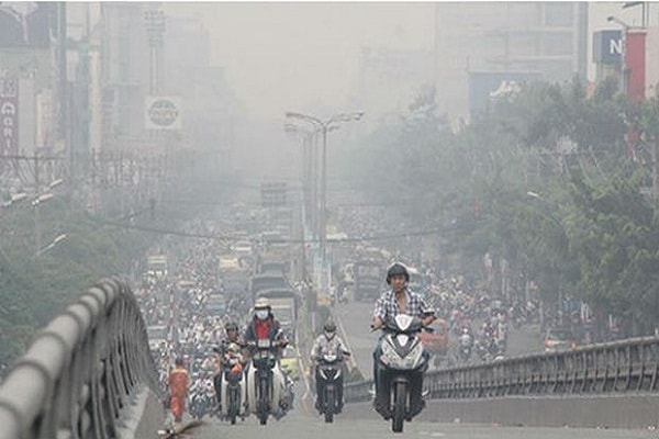 Bộ Tài chính đang muốn người dân phải gánh thêm phí khí thải bảo vệ môi trường.